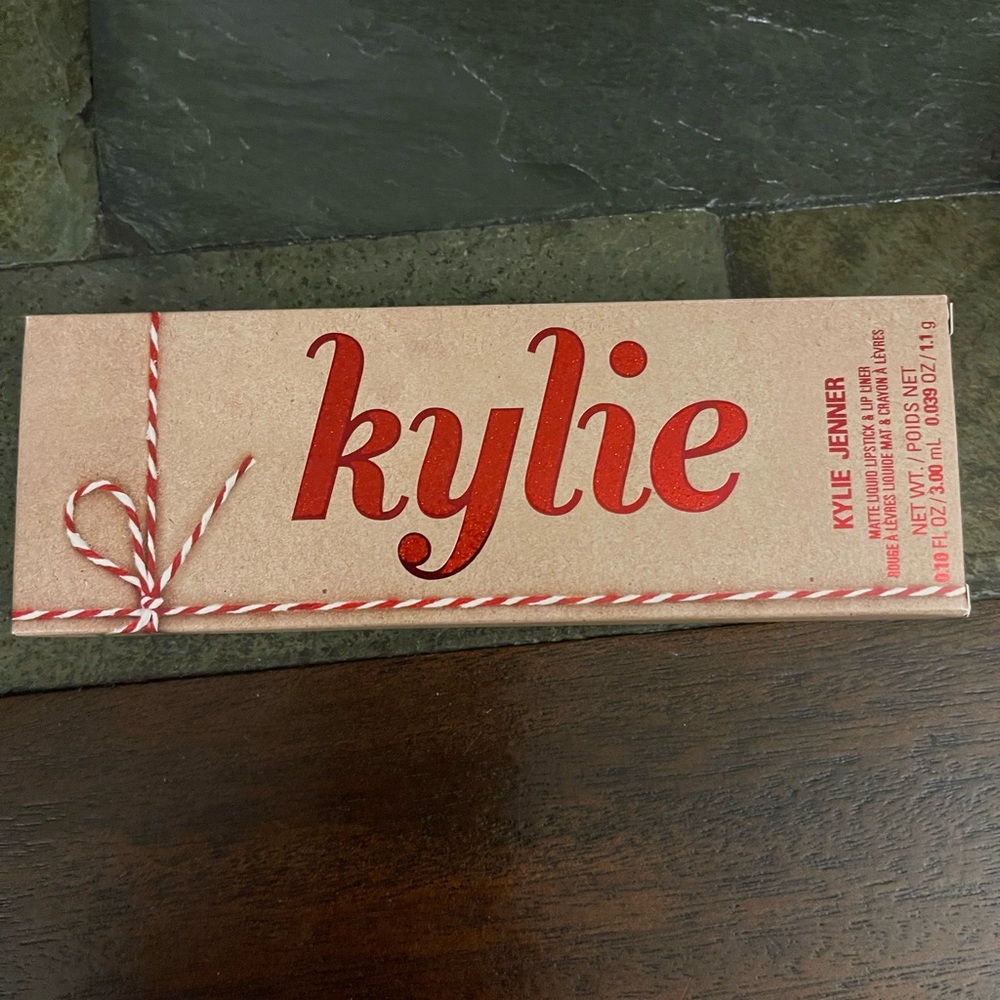 KYLIE COSMETICS
2-Pc. Holiday Collection Matte Lip Set